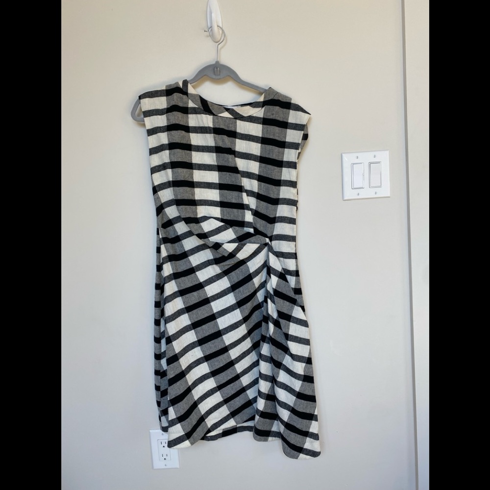 Black and white dress